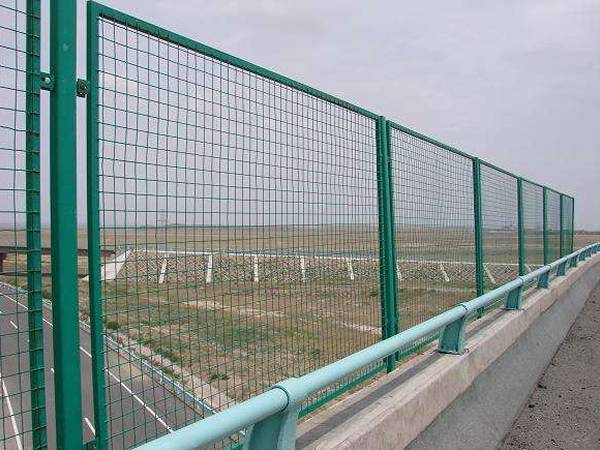Frame Fence - 4