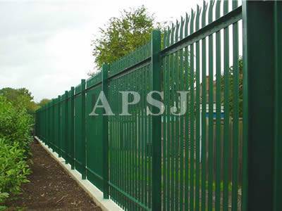 Palisade Fence - 7